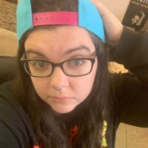 Meet your Posher, Julia